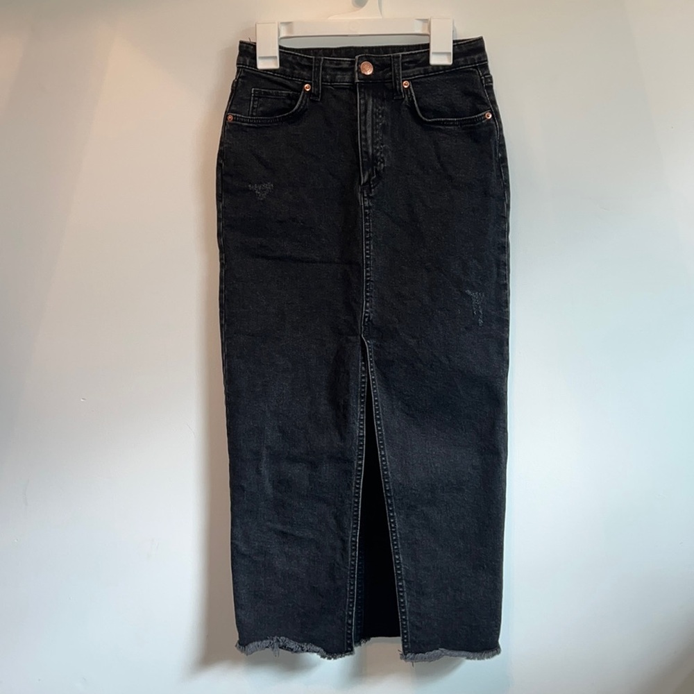 H&M Long black denim skirt